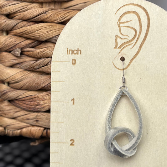 Silver Trinity Knot Earrings |The Oak & Grey