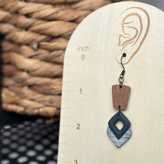 Pointed Drops Dangle Earrings | The Oak & Grey
