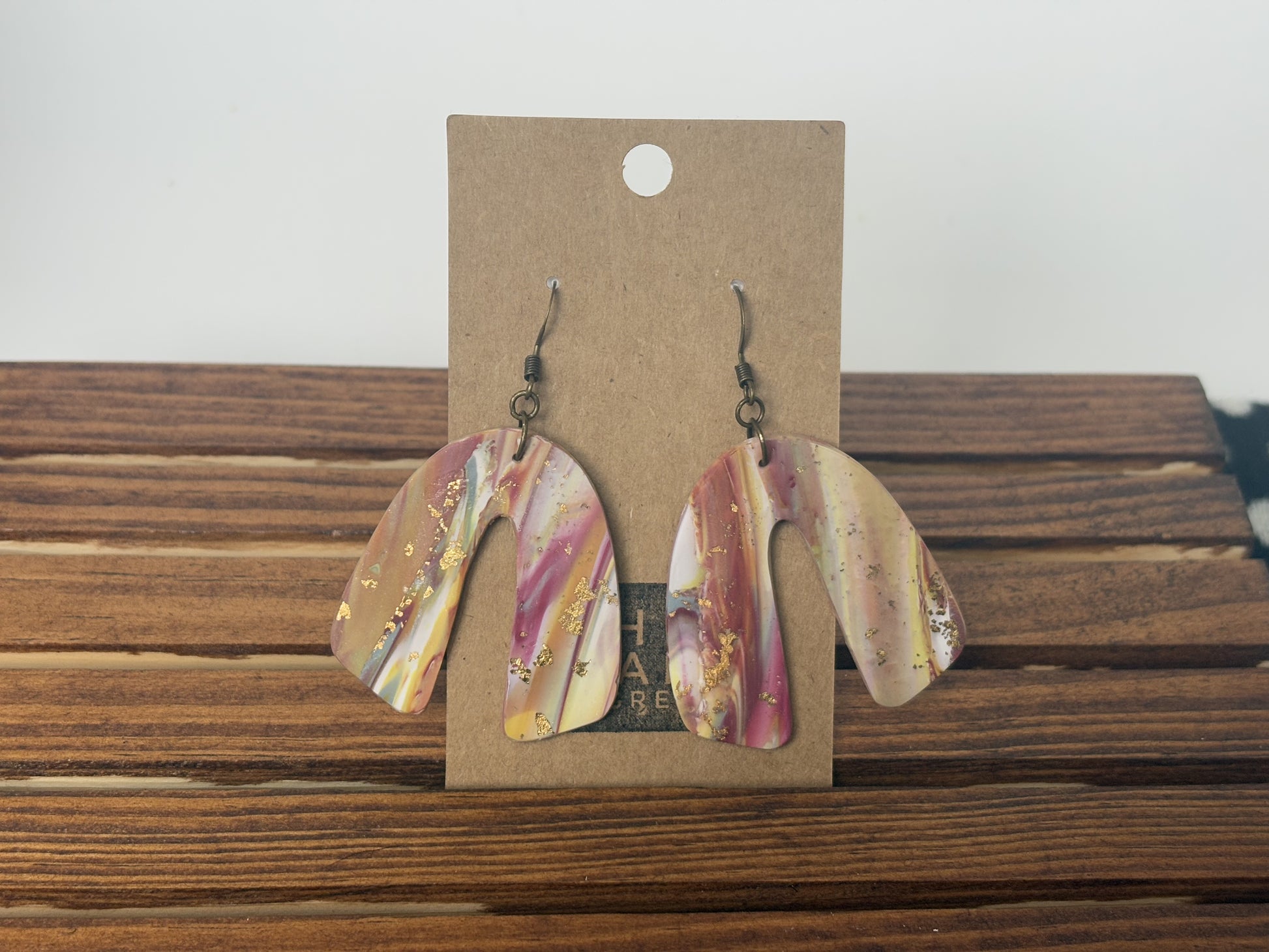 Gold Agate Arch Dangle Earrings | The Oak & Grey