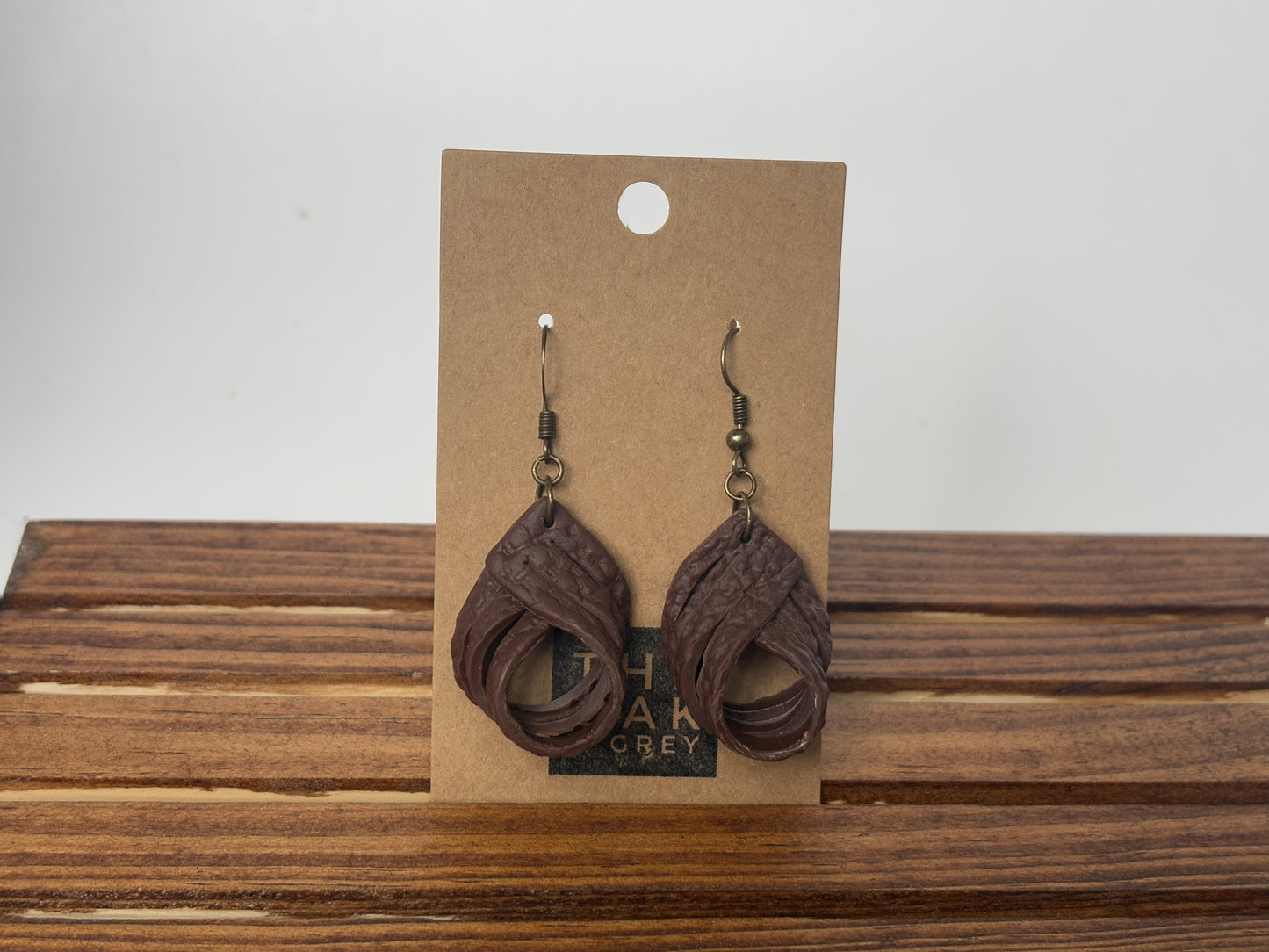 Chestnut Teardrop Twist Dangle Earrings | The Oak & Grey