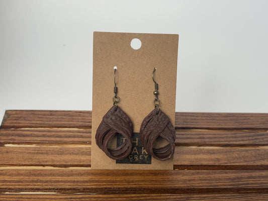 Chestnut Teardrop Twist Dangle Earrings | The Oak & Grey